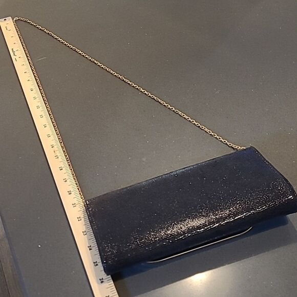 Magnetic closure snap black evening purse, removable gold toned shoulder strap - Picture 3 of 7